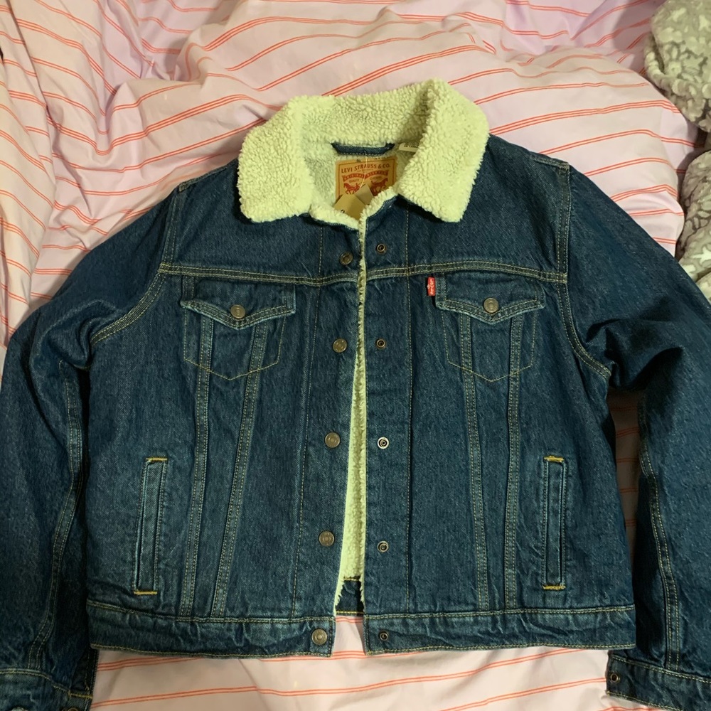 NWT Levi’s Sherpa Original Trucker Jacket